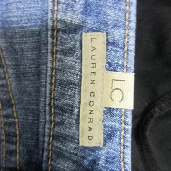 LAUREN CONRAD JEAN SHORTS, SZ 2 , CUFFED - Picture 4 of 6